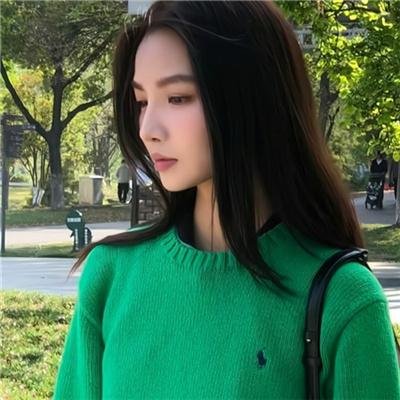 女孩的钓鱼慢活
